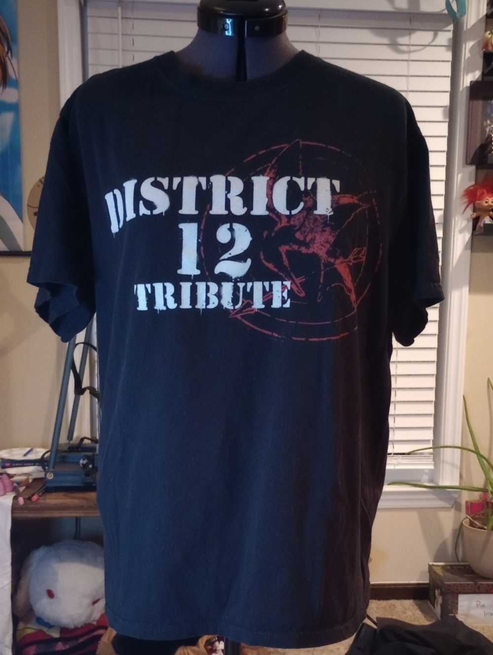 Rare Promotional Hunger Games District 12 tribute T Shirt